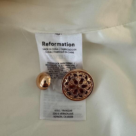 Reformation Eden Nipped Waist Coat White - Picture 8 of 12